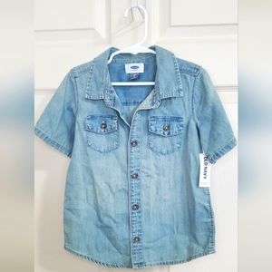 Old Navy Toddler Boys Denim/Chambray Half Sleeve Button Down Shirt. Size 5T